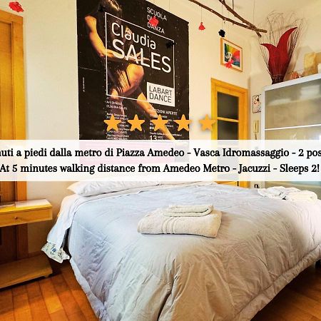 Metro Amedeo - Stanza Privata Con Vasca Idromassaggio Apartamento Nápoles Exterior foto